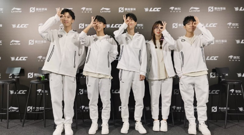 DBG赛后群访 Doinb：我佐伊随时都能拿，但我怕拿出来输了