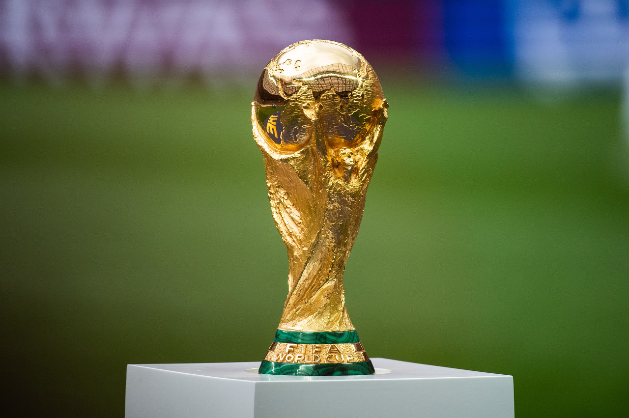 【万博足球】2026世界杯各大洲球队参赛席位：亚足联8席外加1个附加赛名额