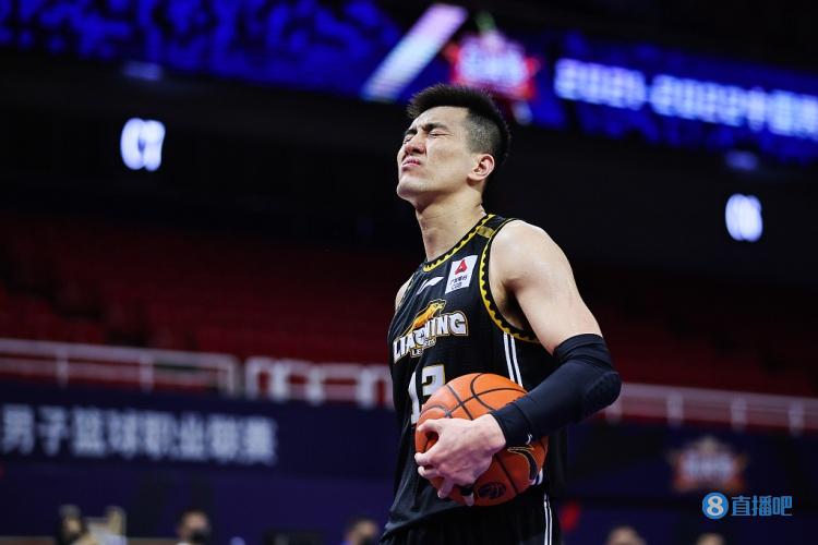 赵探长：CBA市场开发没什么进步 郭艾伦在这方面很厉害也很聪明