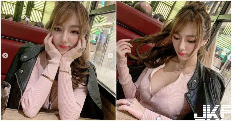 【万博娱乐】正妹Dora戴上新手錶！胸前的拉鍊好低，性感側乳外露啦～