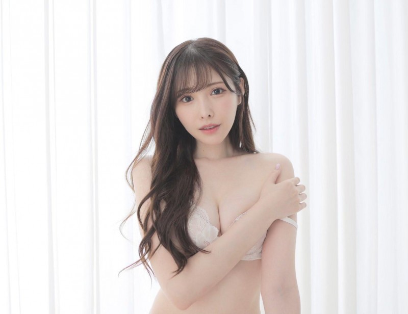 【万博娱乐】自称抖M是个超级被虐狂!「最强美腿」新有菜放话:准备来台湾找老公