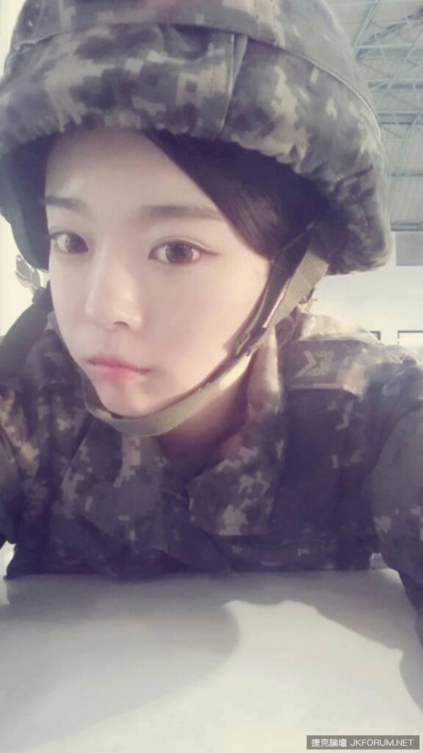 【万博娱乐】韓國最美「海軍妹」這顏值真的超高！齁唷~你再這樣漂亮下去人家就要去當兵了喔！