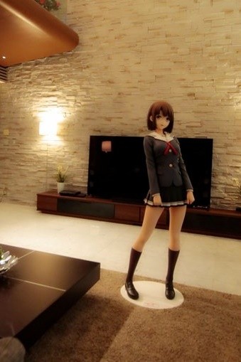 【万博娱乐】動漫肥宅土豪出手有多狂？買200萬手辦、開跑車載娃娃