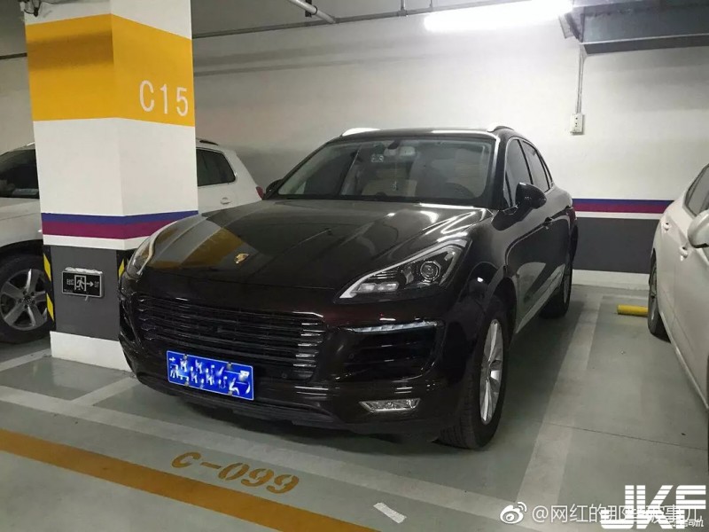 【万博娱乐】很EZ！低調男開700萬「凱燕Cayenne」　她2週爽獻身17次…崩潰了