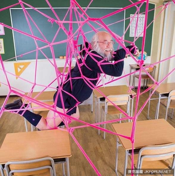 【万博娱乐】《緊縛藝術家一鬼のこ》綑綁拘束是一種美要推廣給大家了解SM的魅力