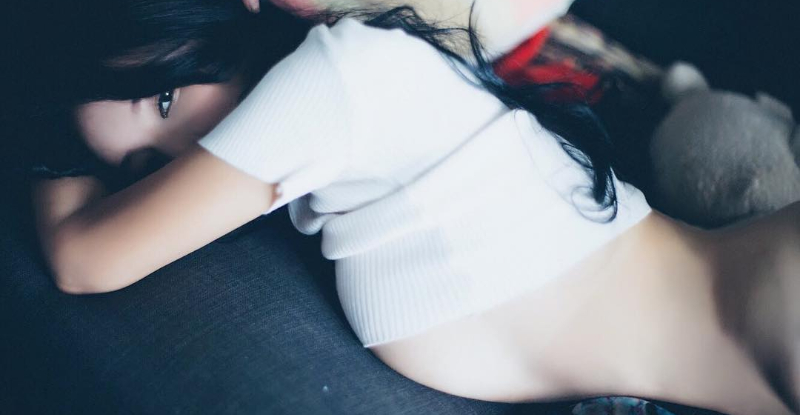 【万博娱乐】香港巨乳小隻馬「Chobits咕」渾圓側乳壓不扁　是「真人版娜美」的概念