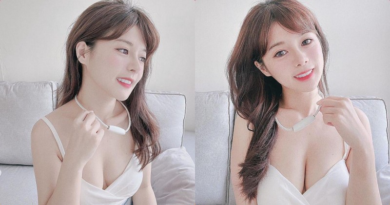 【万博娱乐】正妹「小花姐接」深V裝放送乳溝，「白嫩酥胸」造型太挑逗！