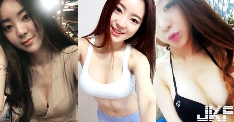 【万博娱乐】運動正妹夾緊「翹蜜臀」深蹲姿勢太撩人！全健身房都在看她…