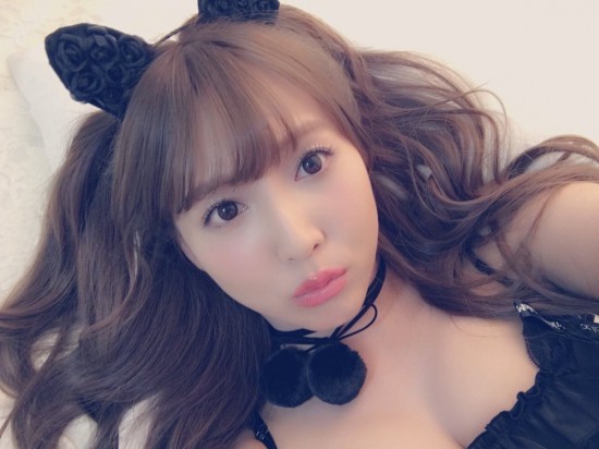 【万博娱乐】好孩子不要看！前偶像【三上悠亞】 骨子裡就適合當AV女優的超色女！