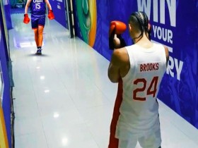 【万博NBA】美媒晒狄龙&里夫斯拳套PK合成照:最受欢迎的队伍倒下了 ?