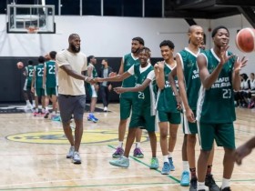 【万博NBA】沙特小球员:亲眼看到詹姆斯像做梦 希望谁能来掐我一下