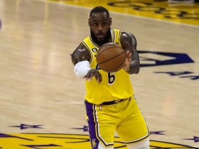 【万博NBA】?当赛季包揽助攻王+FMVP:历史仅詹姆斯和魔术师两人