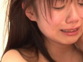 【万博娱乐】《老闆不是人》AV女優拍片途中哽咽落淚原因曝光!皮肉活領月薪卻眼睜睜看社長換車換房