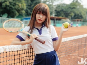 【万博娱乐】來打球!輔大美術正妹「黃思云」化身網球美少女「性感揮拍」甜蜜爆擊!
